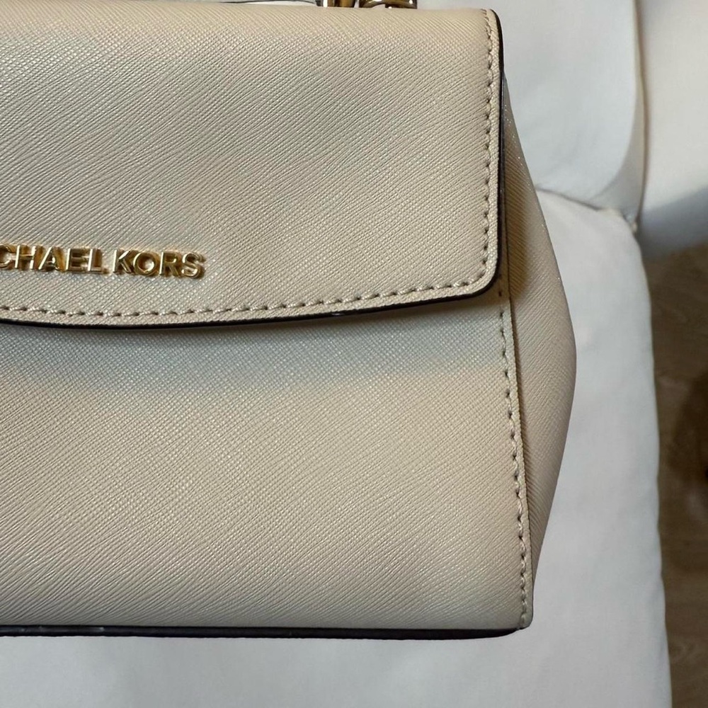 Michael Kors Cream Mini Bag - Picture 2 of 6